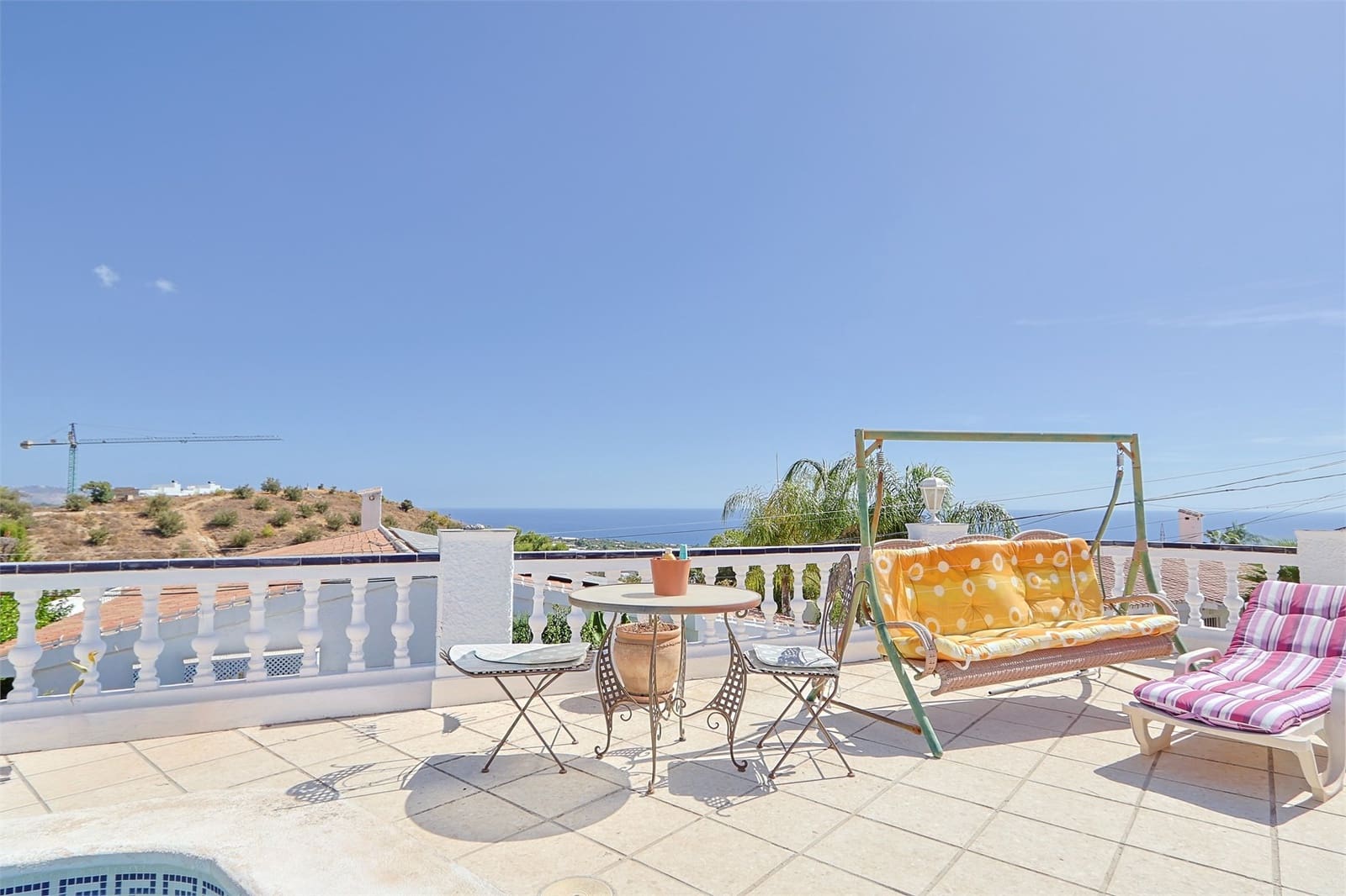 4 chambre Villa/Maison à vendre à Nerja avec piscine garage - 650 000 € (Ref: 9255451)