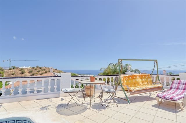 4 chambre Villa/Maison à vendre à Nerja avec piscine garage - 650 000 € (Ref: 9255451)
