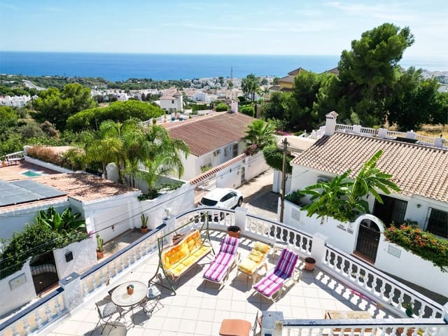 4 chambre Villa/Maison à vendre à Nerja avec piscine garage - 650 000 € (Ref: 9255451)