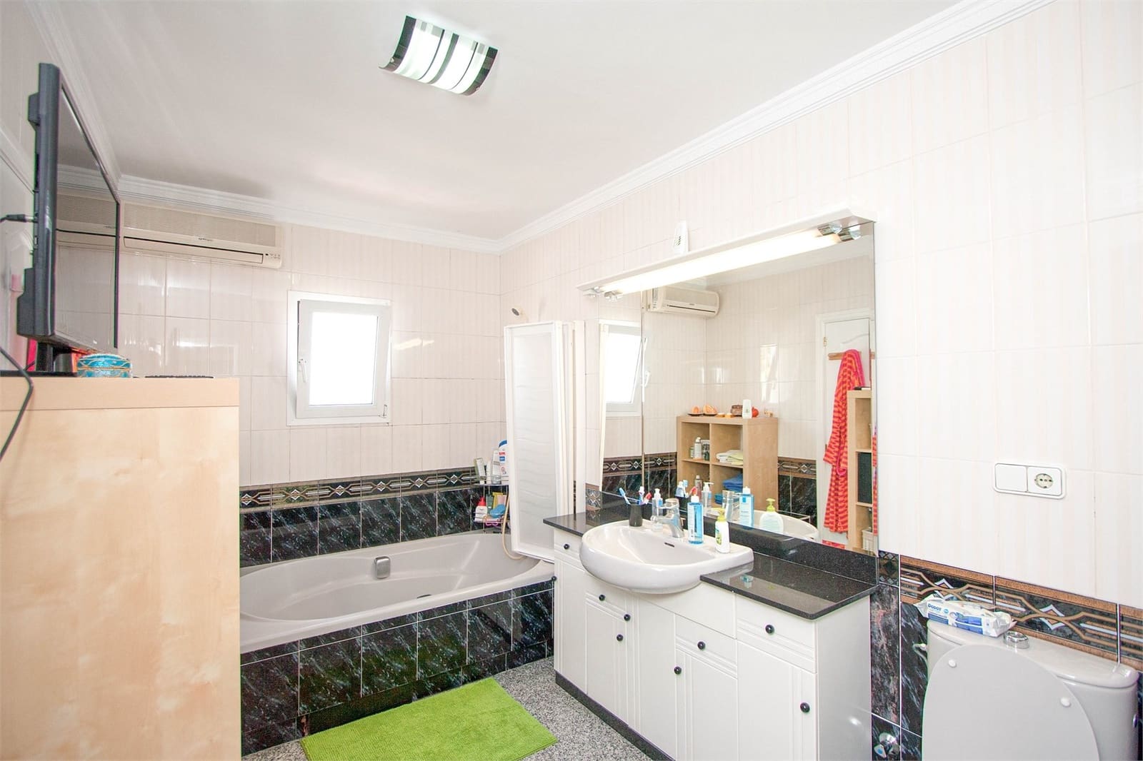 3 sovrum Hus till salu i Nerja med pool - 498 000 € (Ref: 9267542)