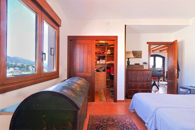 3 chambre Appartement à vendre à Nerja - 699 000 € (Ref: 9298928)