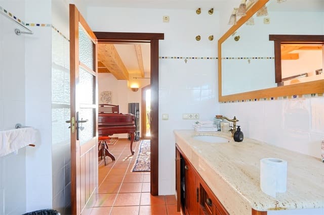 3 chambre Appartement à vendre à Nerja - 699 000 € (Ref: 9298928)