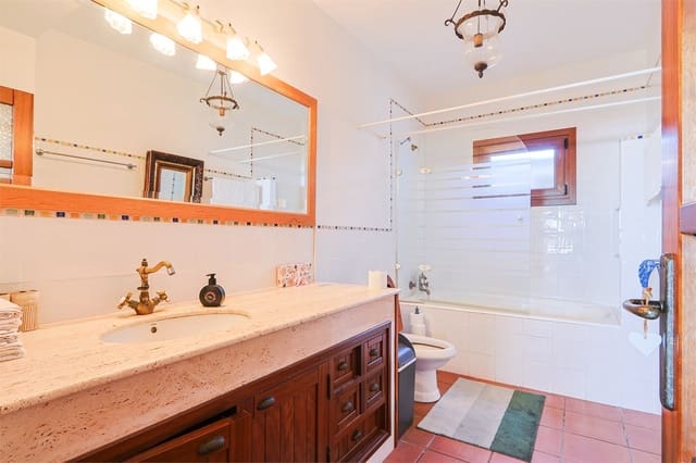 3 chambre Appartement à vendre à Nerja - 699 000 € (Ref: 9298928)