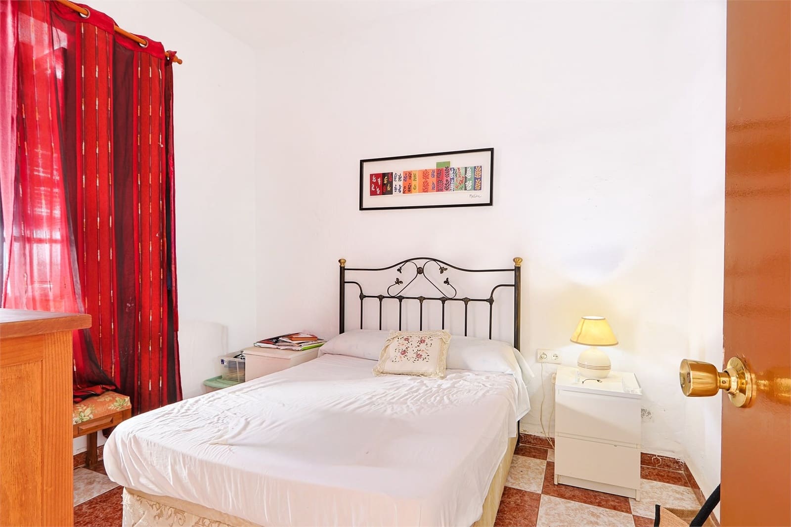 7 soverom Hus til salgs i Maro - € 750 000 (Ref: 9311625)