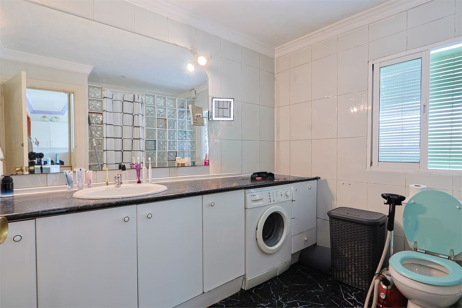 7 soverom Hus til salgs i Maro - € 750 000 (Ref: 9311625)