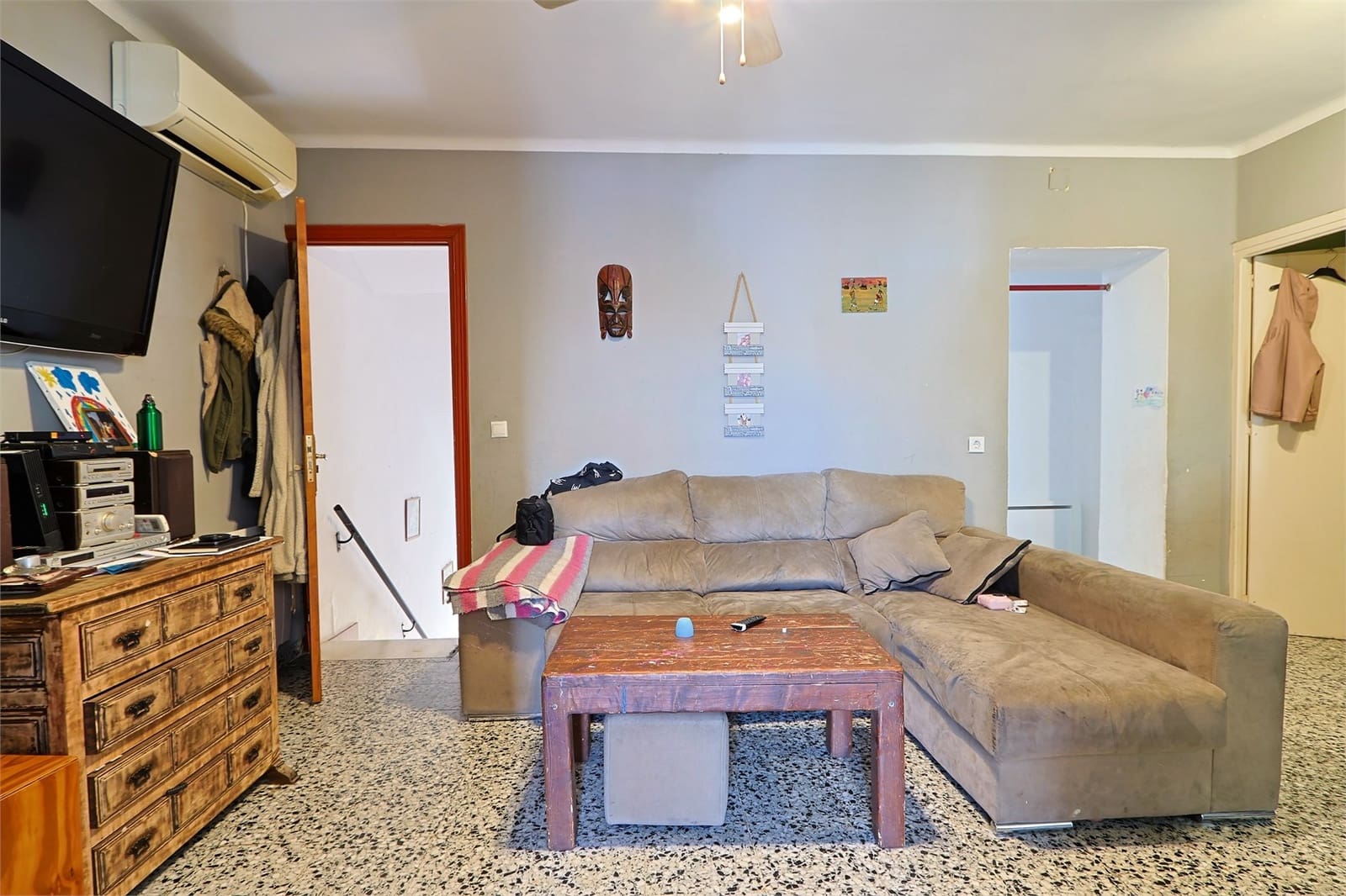 7 soverom Hus til salgs i Maro - € 750 000 (Ref: 9311625)