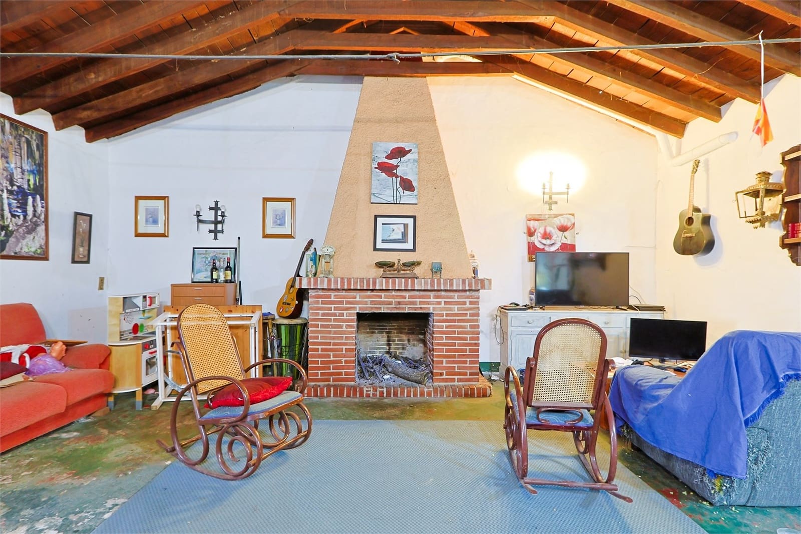 7 soverom Hus til salgs i Maro - € 750 000 (Ref: 9311625)