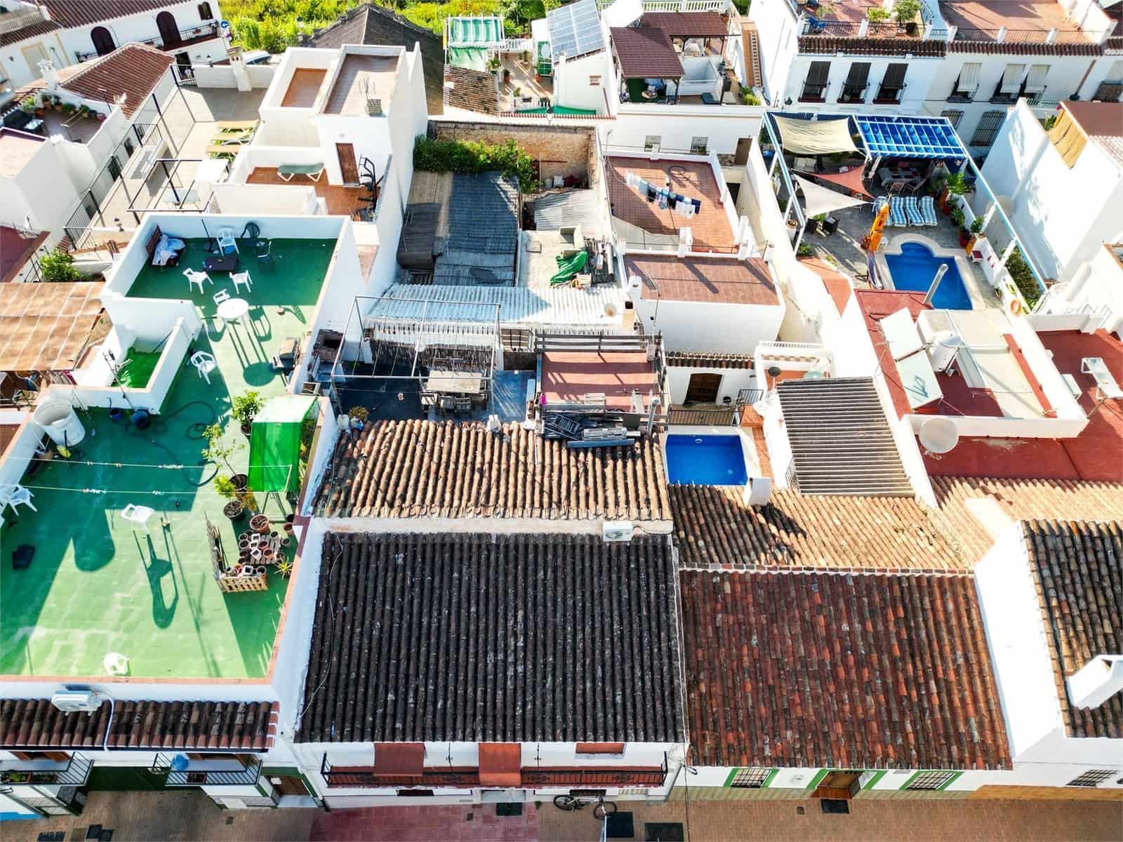 7 soverom Hus til salgs i Maro - € 750 000 (Ref: 9311625)