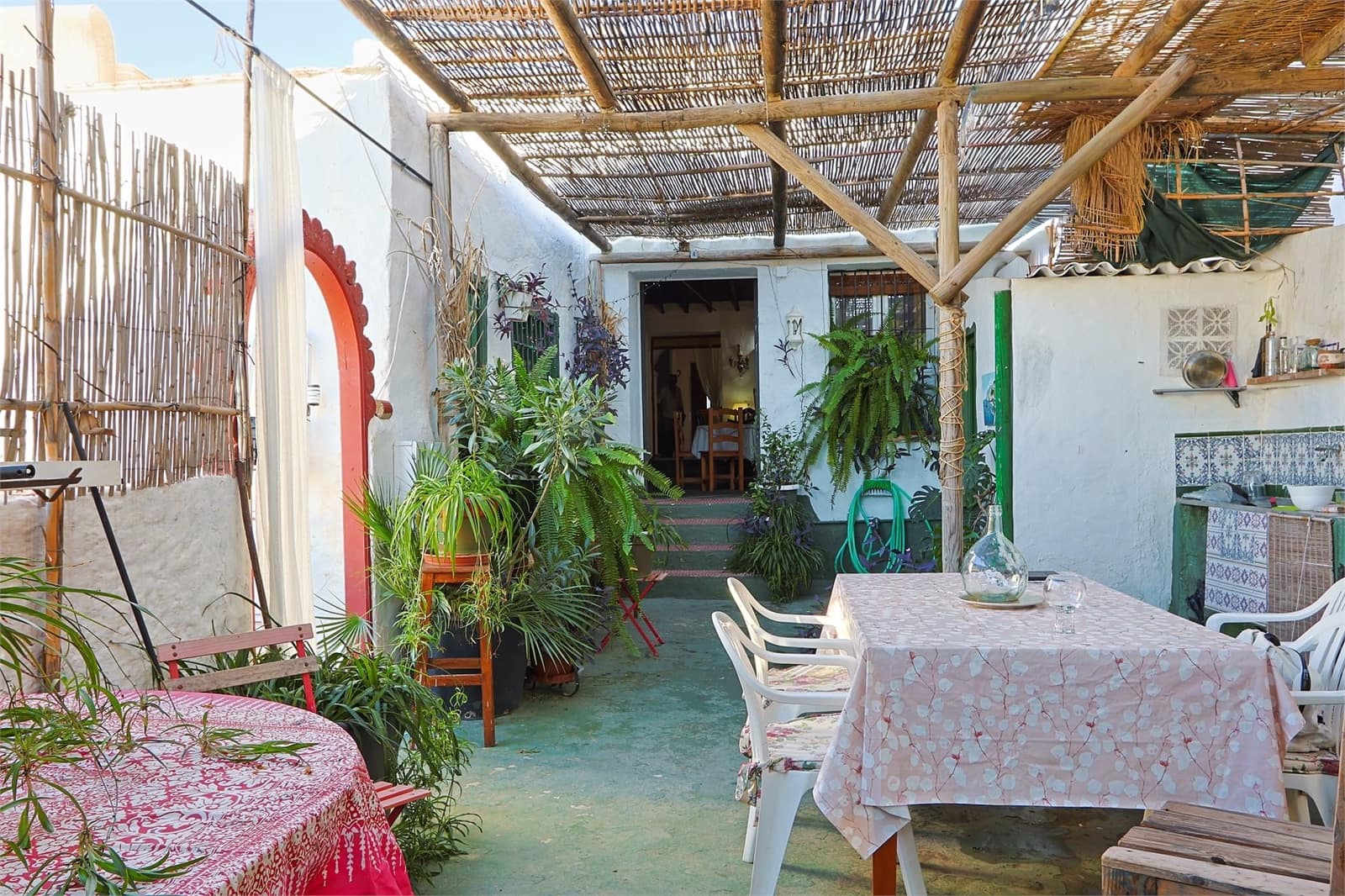 7 soverom Hus til salgs i Maro - € 750 000 (Ref: 9311625)