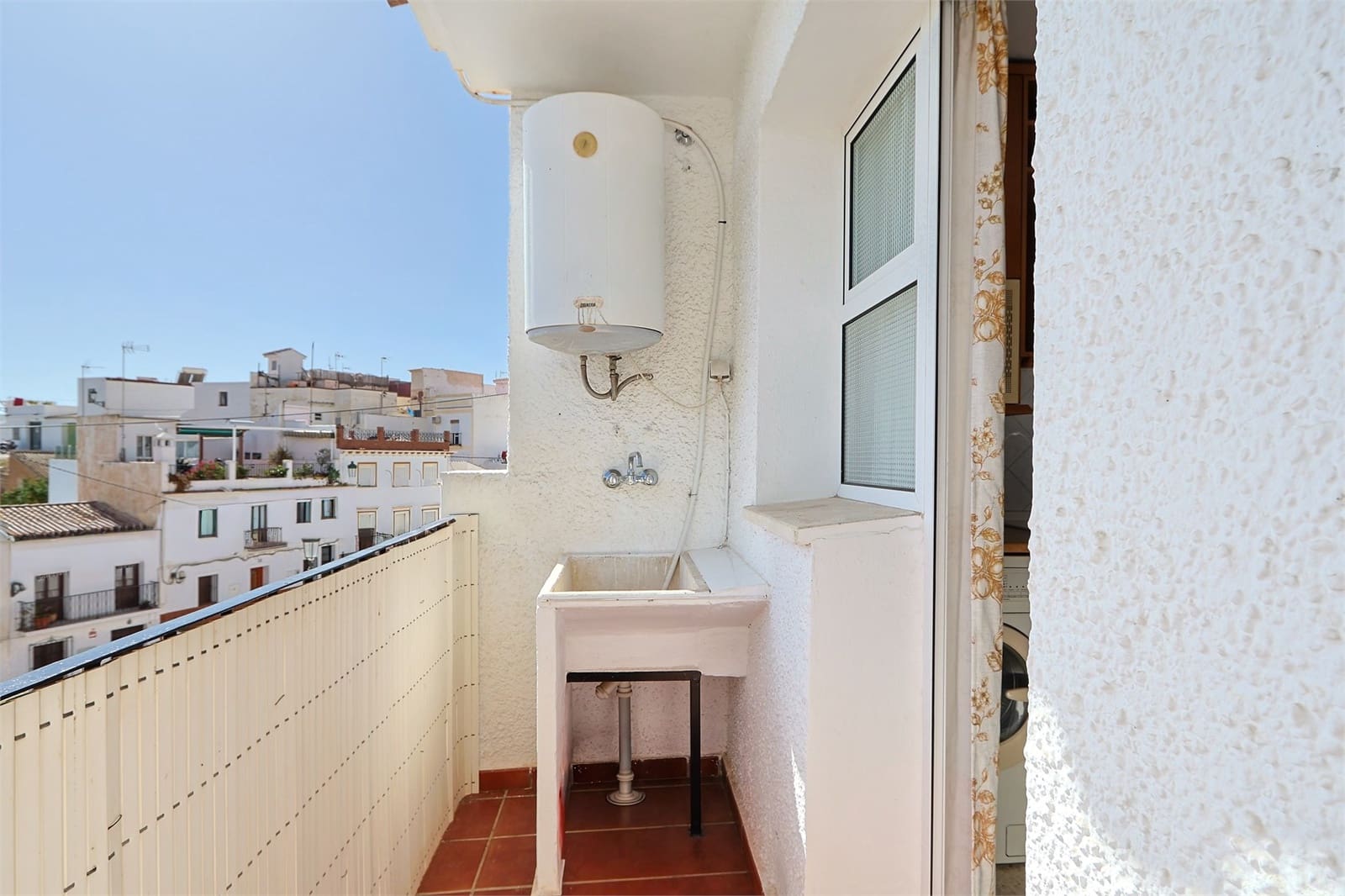 2 slaapkamer Huis te koop in Maro - € 259.000 (Ref: 9311990)