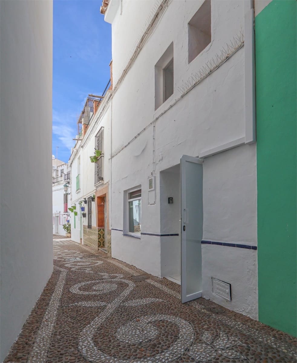 1 soverom Leilighet til salgs i Nerja - € 325 000 (Ref: 9325381)