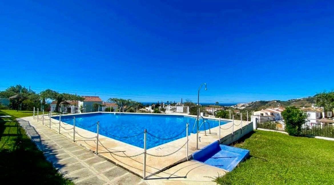 2 slaapkamer Huis te koop in Nerja met zwembad - € 309.900 (Ref: 9325383)