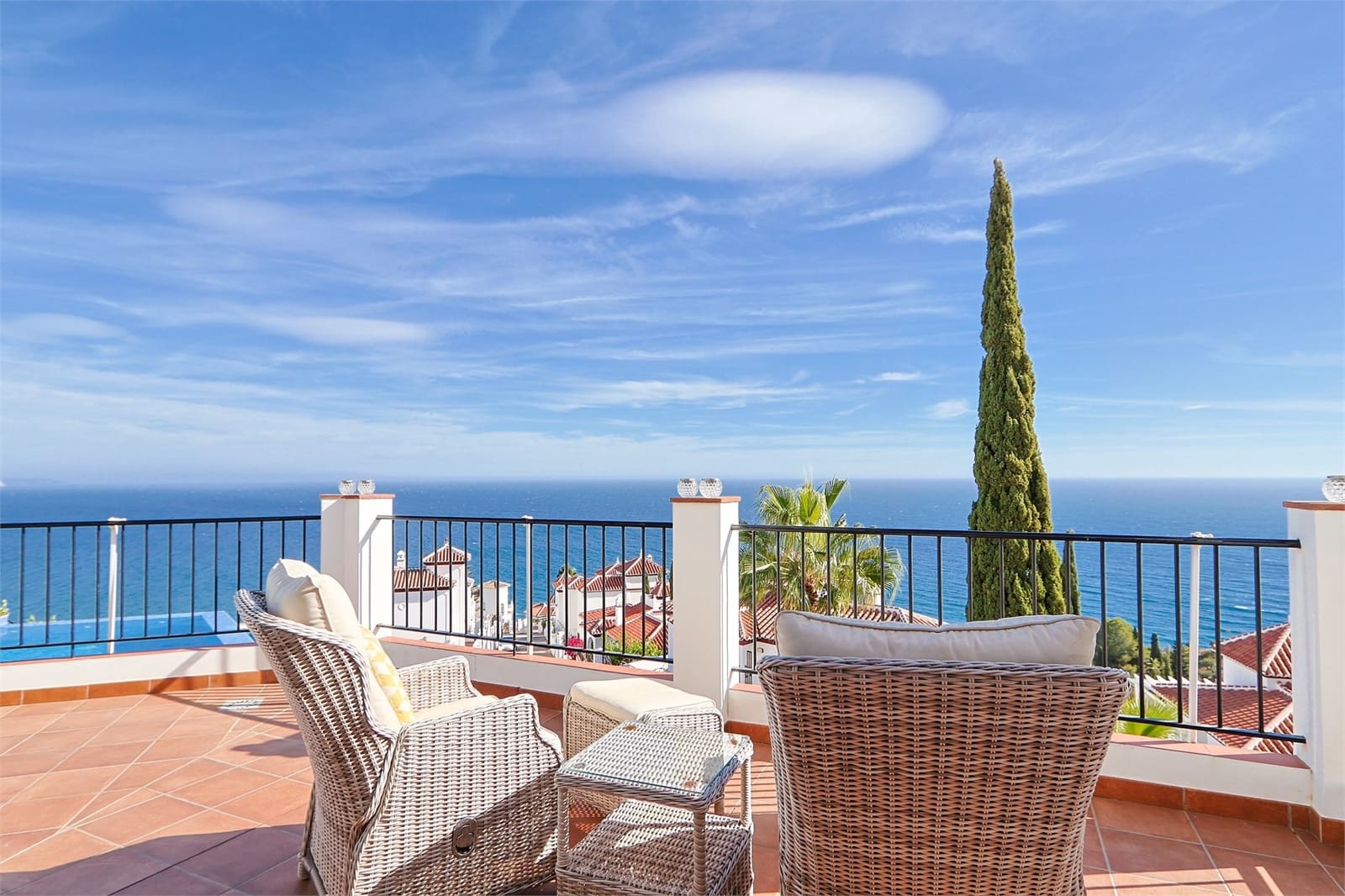 4 sovrum Villa till salu i Torrox med pool garage - 965 000 € (Ref: 9337089)