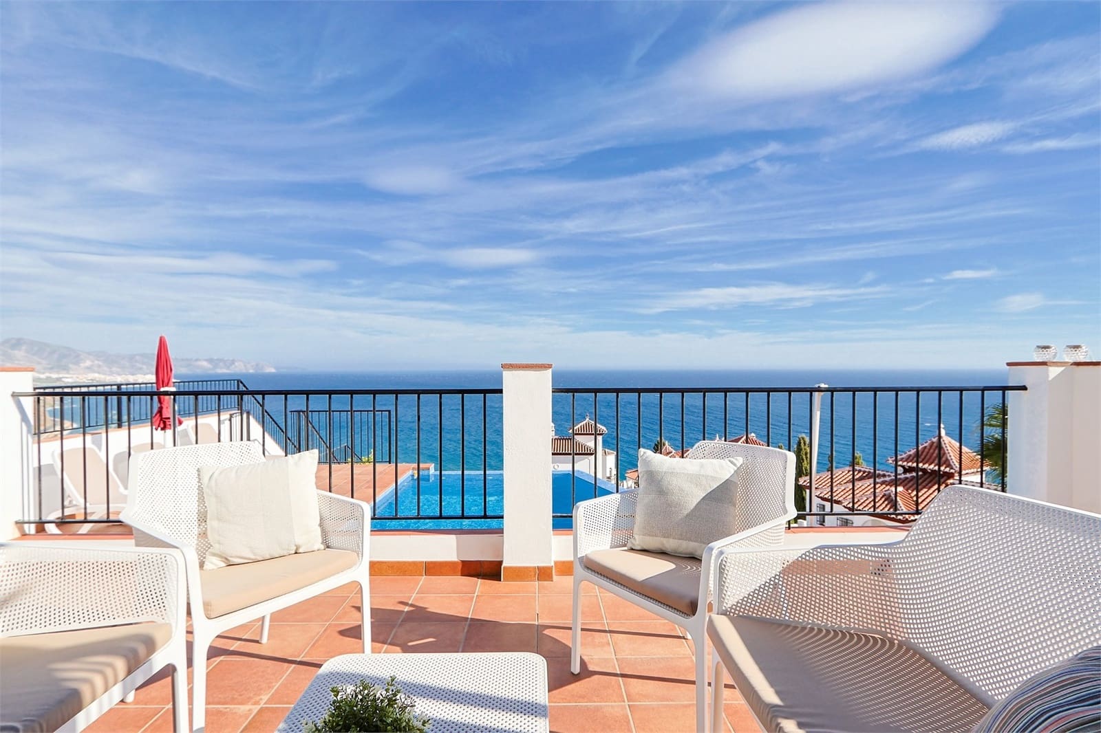 4 sovrum Villa till salu i Torrox med pool garage - 965 000 € (Ref: 9337089)