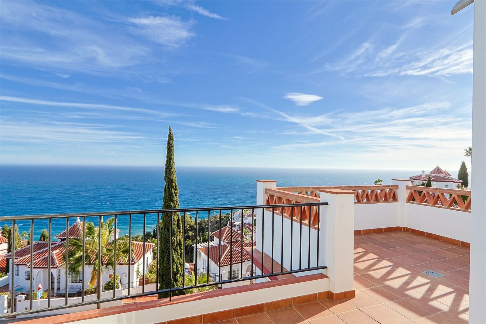 4 sovrum Villa till salu i Torrox med pool garage - 965 000 € (Ref: 9337089)