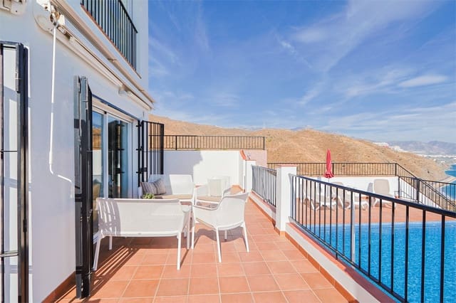 4 camera da letto Villa in vendita in Torrox con piscina garage - 965.000 € (Rif: 9337089)