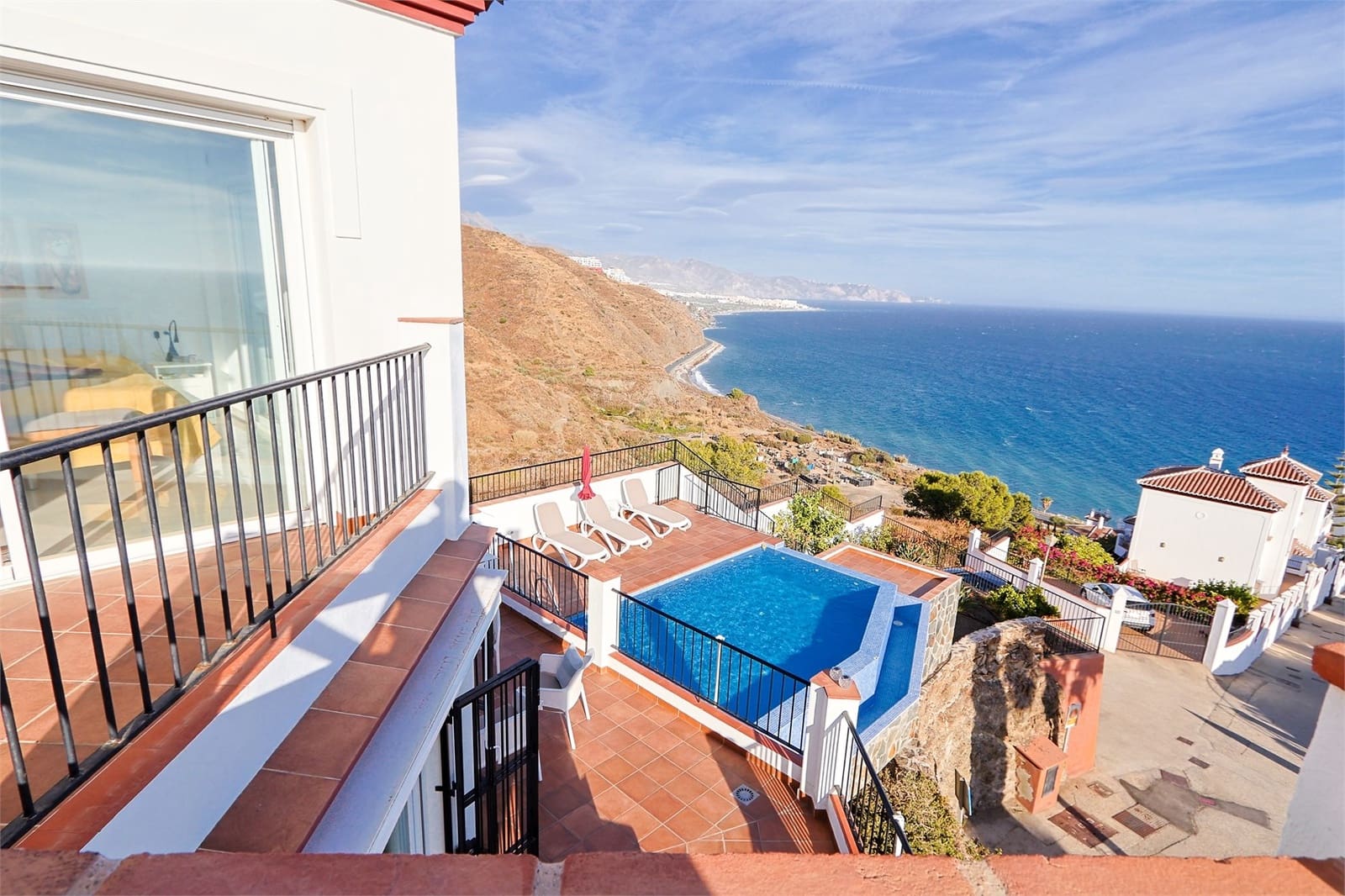 4 sovrum Villa till salu i Torrox med pool garage - 965 000 € (Ref: 9337089)