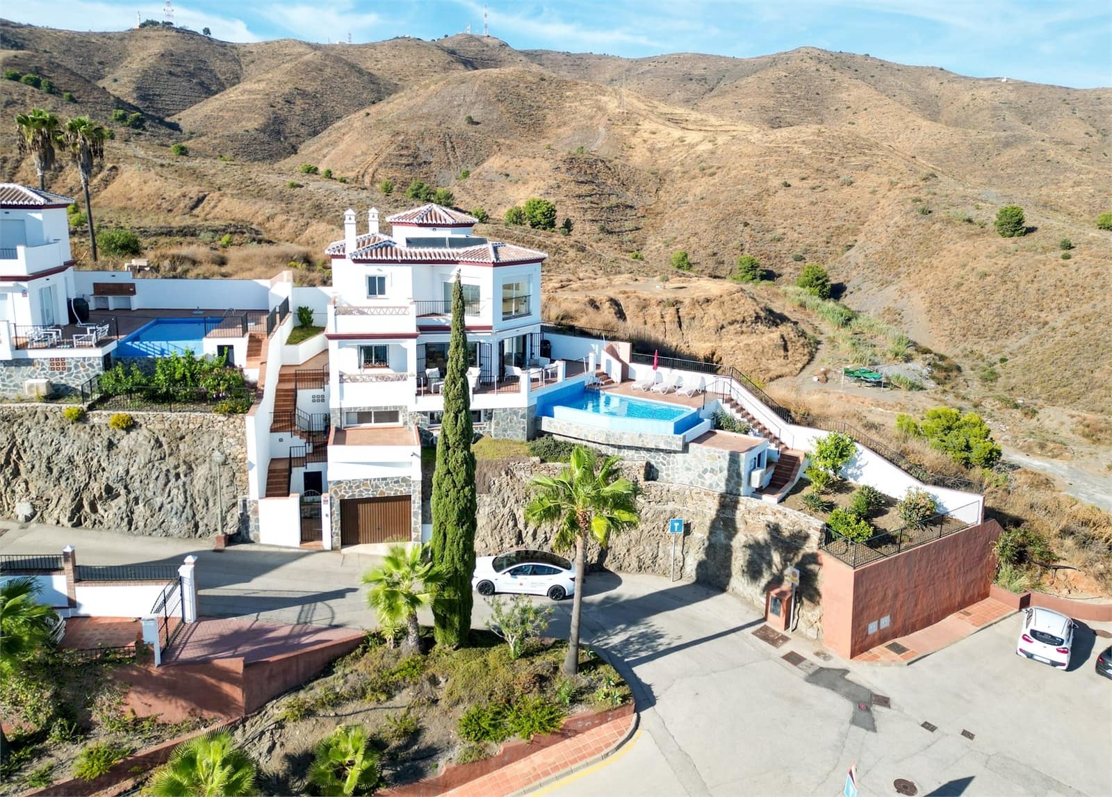 4 sovrum Villa till salu i Torrox med pool garage - 965 000 € (Ref: 9337089)