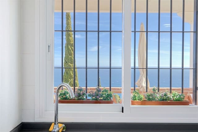 Villa/Maison à vendre à El Peñoncillo, Torrox - 915 000 € (Ref: 9337089)