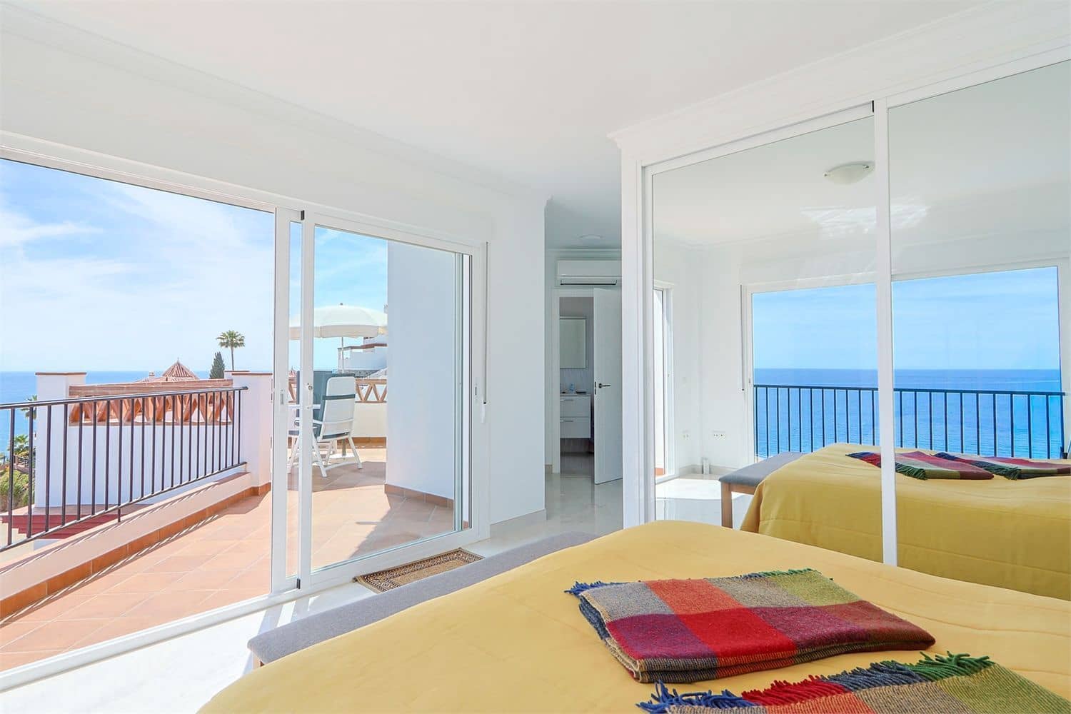 Villa til salg i El Penoncillo med swimmingpool garage - € 915.000 (Ref: 9337089)