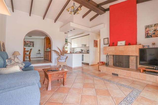 Villa till salu i Cotobro, Almuñécar - 749 000 € (Ref: 9339250)