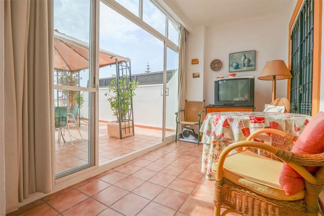 4 soverom Hus til salgs i Torrox med svømmebasseng garasje - € 495 000 (Ref: 9341625)