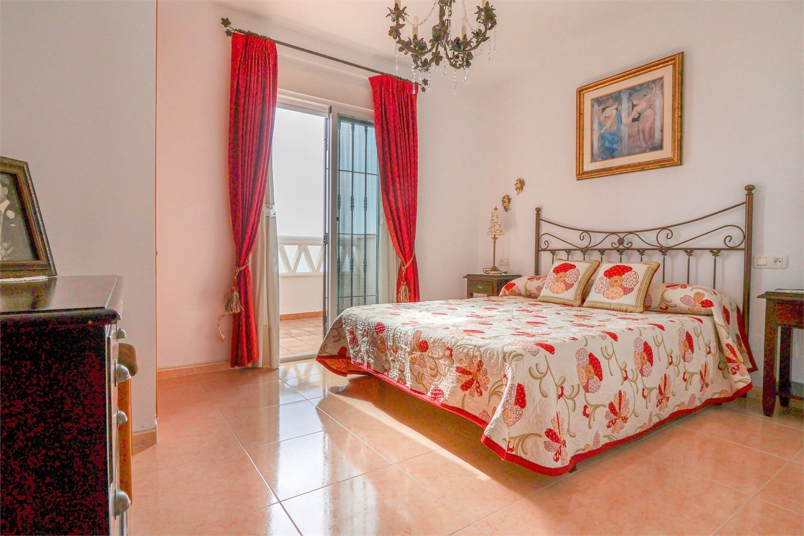 4 soveværelse Byhus til salg i Torrox med swimmingpool garage - € 495.000 (Ref: 9341625)