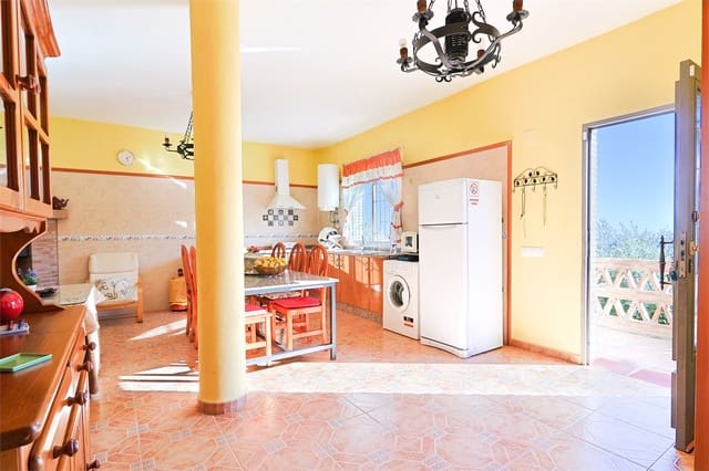 2 sypialnia Finka/Dom wiejski na sprzedaż w Otívar z basenem - 249 000 € (Ref: 9350143)