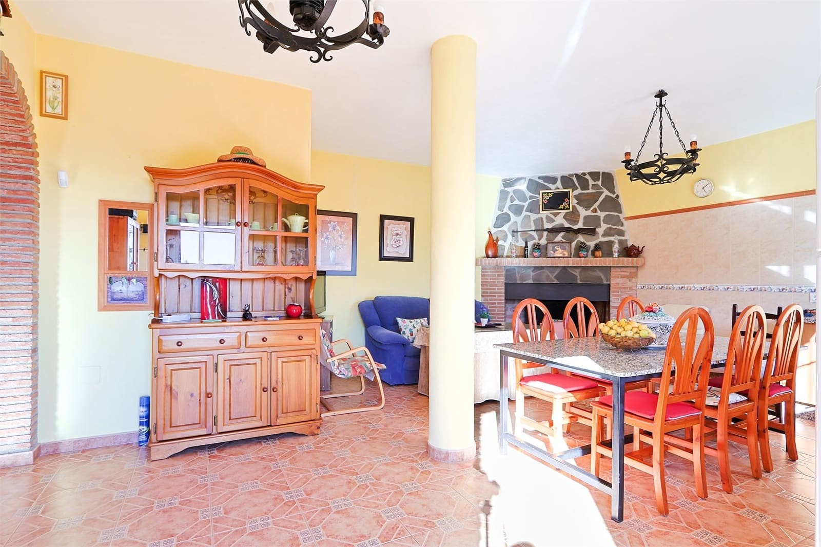 2 sypialnia Finka/Dom wiejski na sprzedaż w Otivar z basenem - 249 000 € (Ref: 9350143)