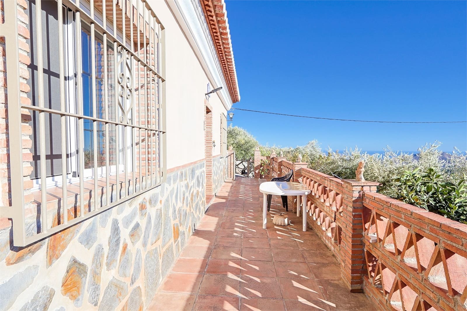 2 sypialnia Finka/Dom wiejski na sprzedaż w Otivar z basenem - 249 000 € (Ref: 9350143)