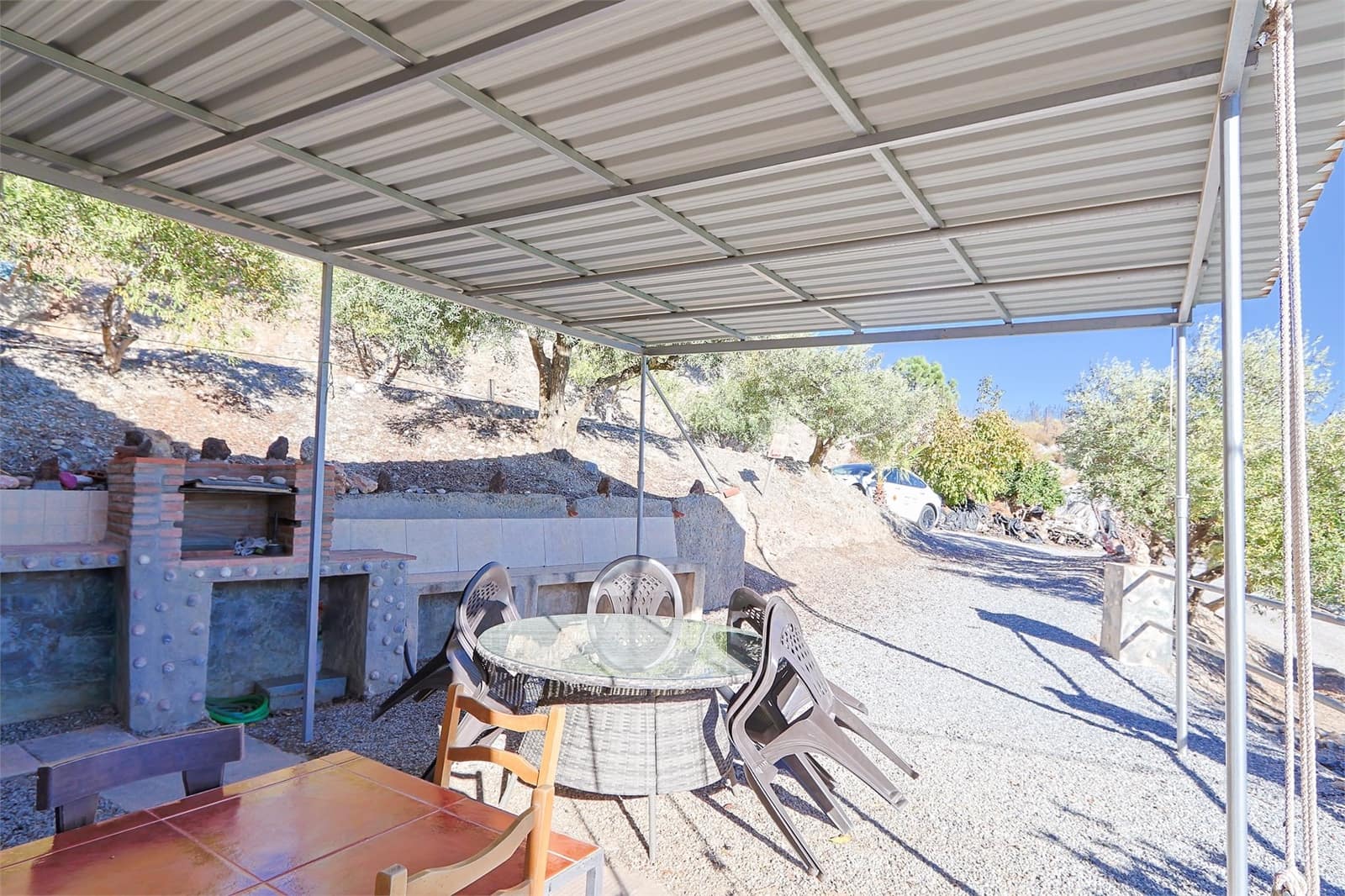 2 sypialnia Finka/Dom wiejski na sprzedaż w Otivar z basenem - 249 000 € (Ref: 9350143)