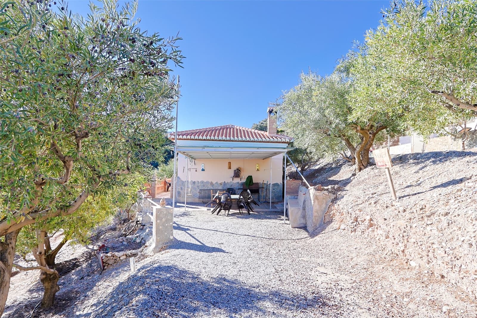 2 sypialnia Finka/Dom wiejski na sprzedaż w Otivar z basenem - 249 000 € (Ref: 9350143)