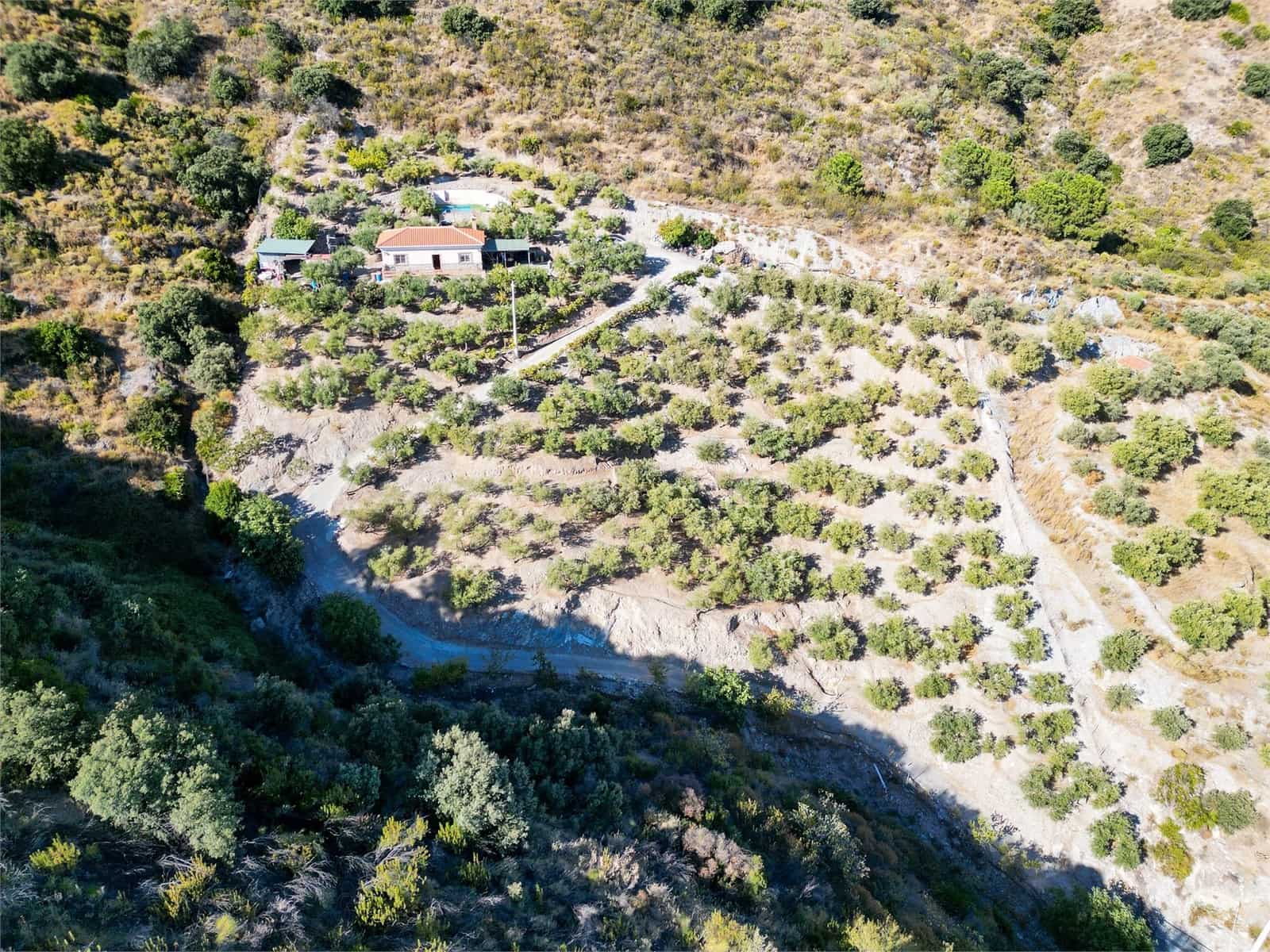 2 sypialnia Finka/Dom wiejski na sprzedaż w Otivar z basenem - 249 000 € (Ref: 9350143)