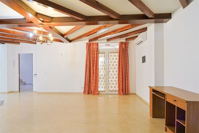 1 chambre Appartement à vendre à Nerja avec piscine garage - 185 000 € (Ref: 9378182)