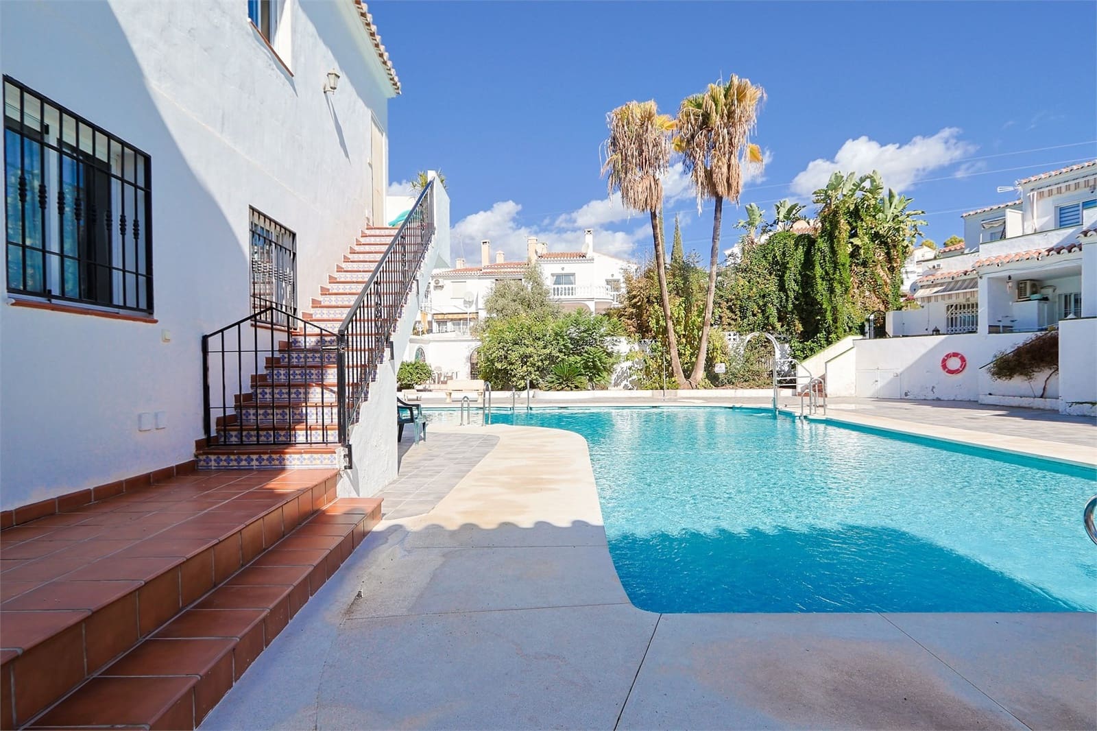1 sovrum Lägenhet till salu i Nerja med pool garage - 185 000 € (Ref: 9378182)