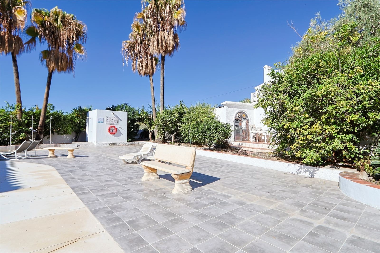 1 sovrum Lägenhet till salu i Nerja med pool garage - 185 000 € (Ref: 9378182)