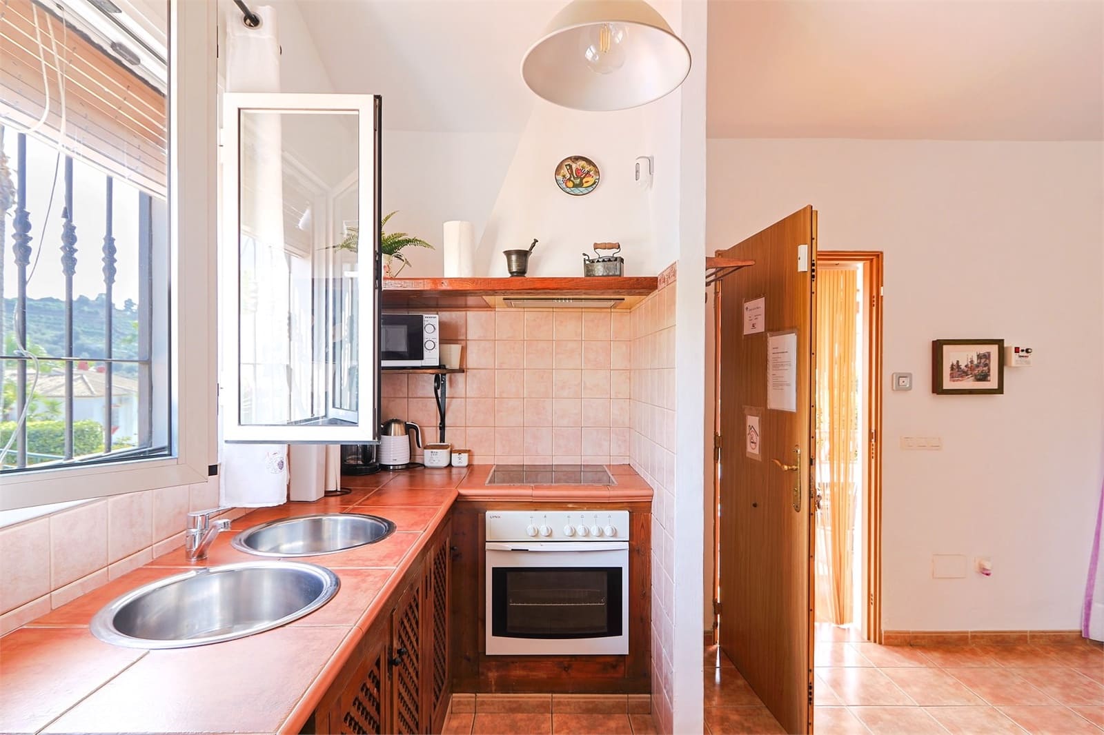 2 makuuhuone Maalaistalo myytävänä paikassa Frigiliana mukana uima-altaan - 365 000 € (Ref: 9386415)