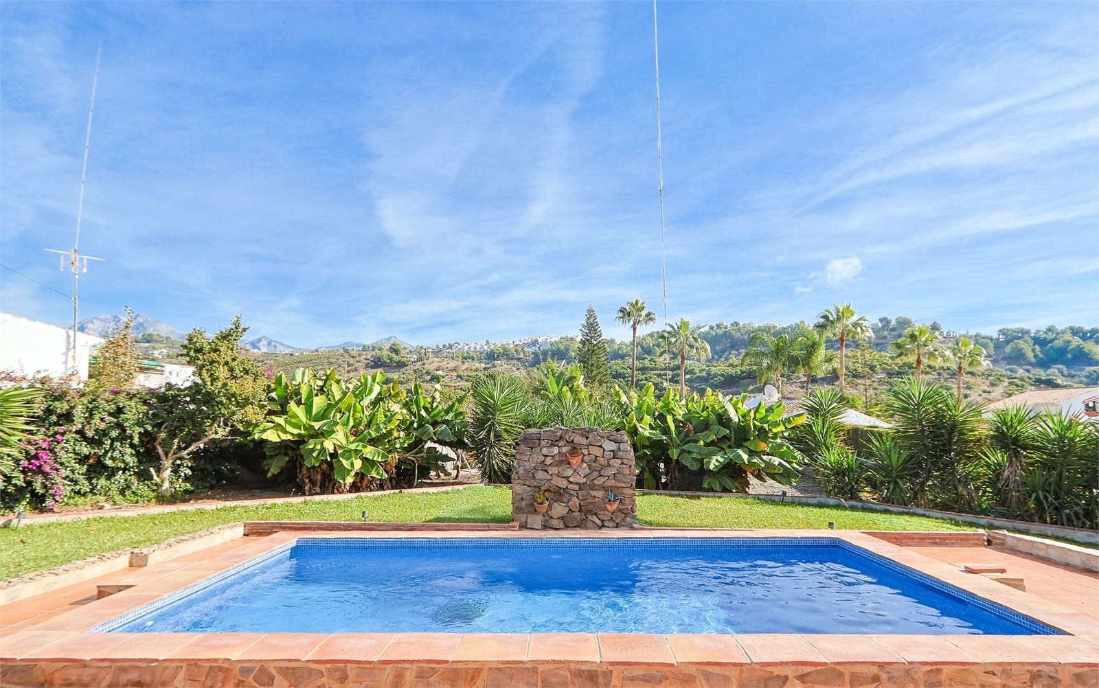 2 makuuhuone Maalaistalo myytävänä paikassa Frigiliana mukana uima-altaan - 365 000 € (Ref: 9386415)