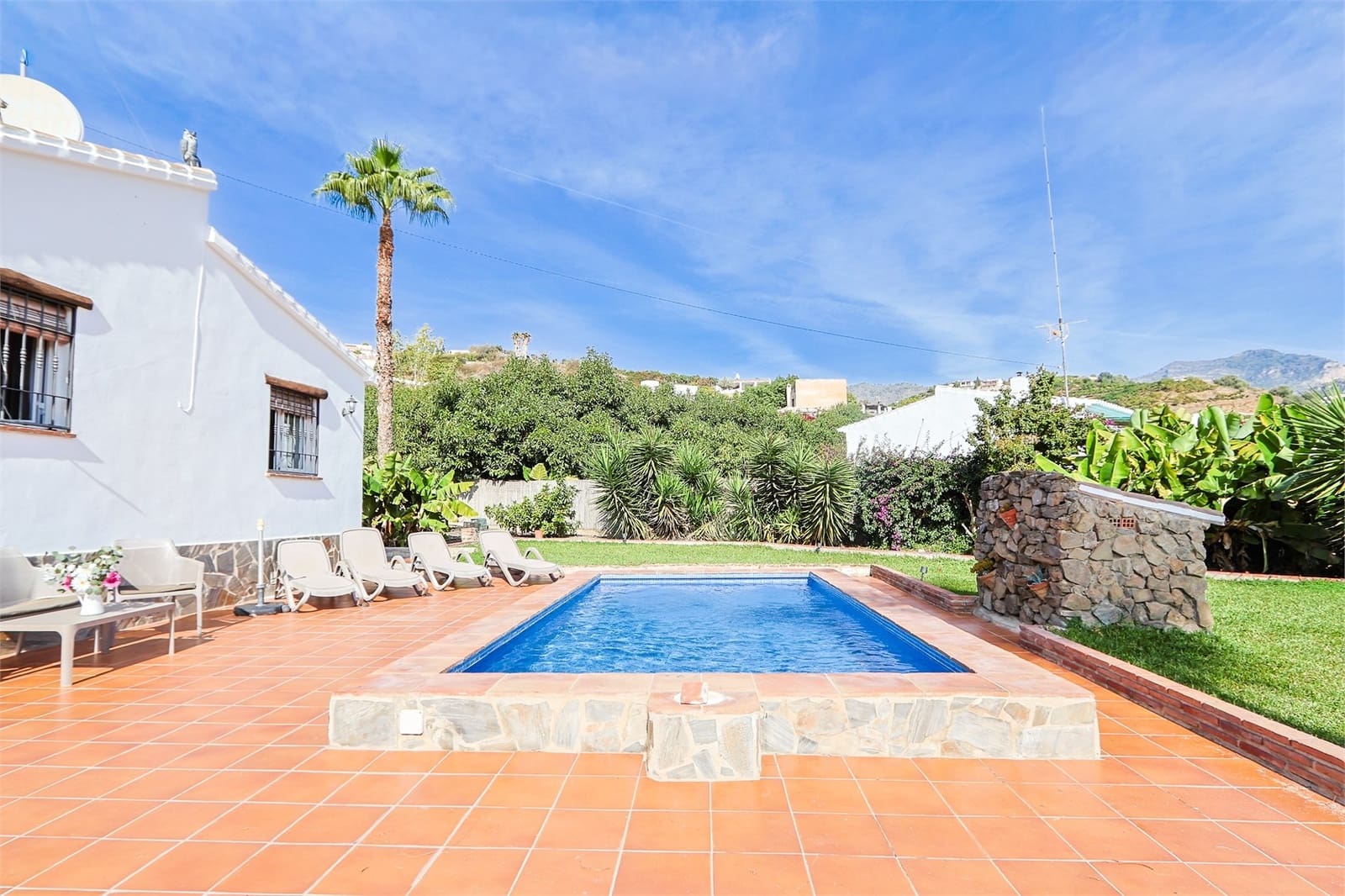 2 makuuhuone Maalaistalo myytävänä paikassa Frigiliana mukana uima-altaan - 365 000 € (Ref: 9386415)