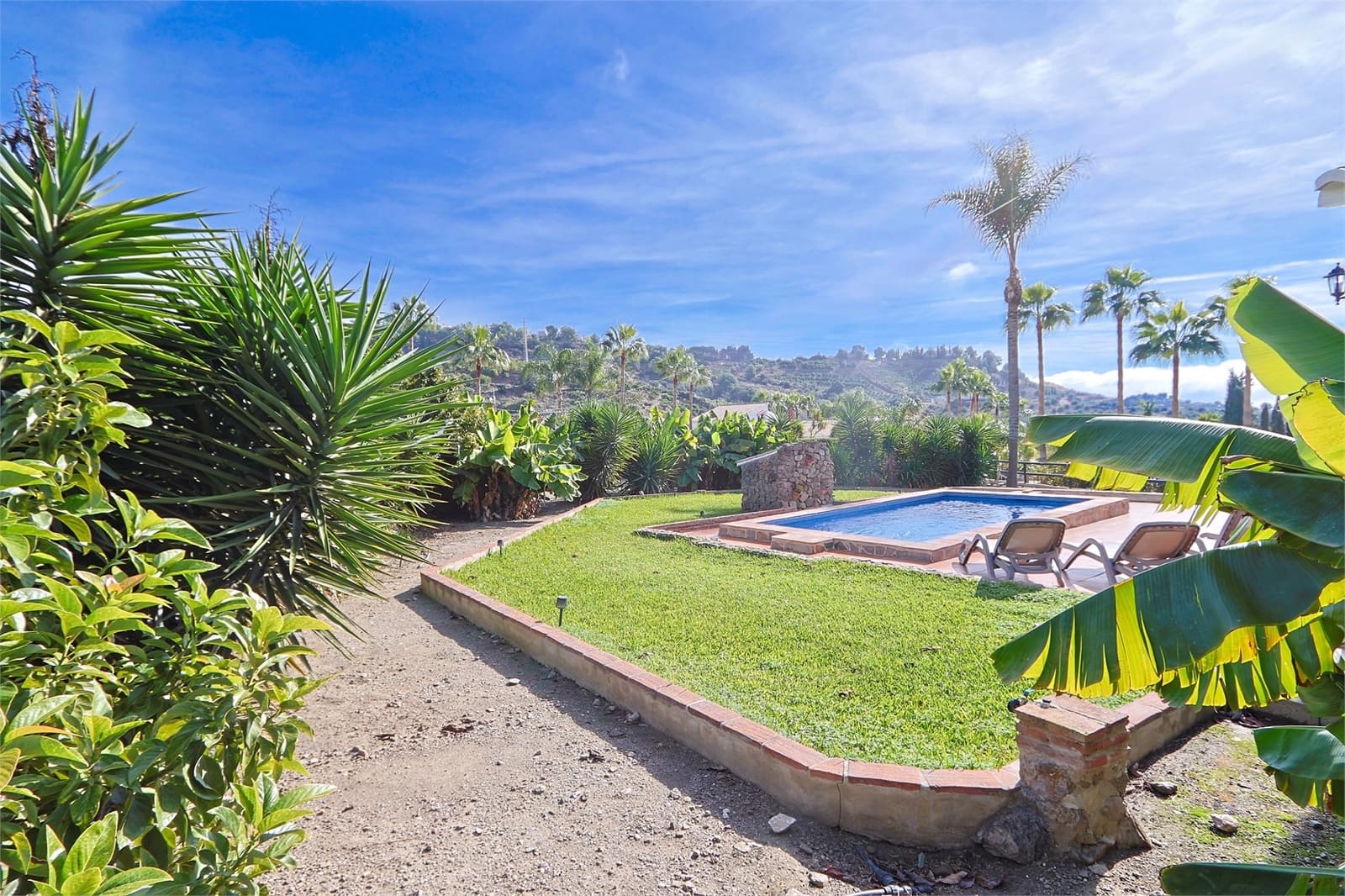 2 makuuhuone Maalaistalo myytävänä paikassa Frigiliana mukana uima-altaan - 365 000 € (Ref: 9386415)