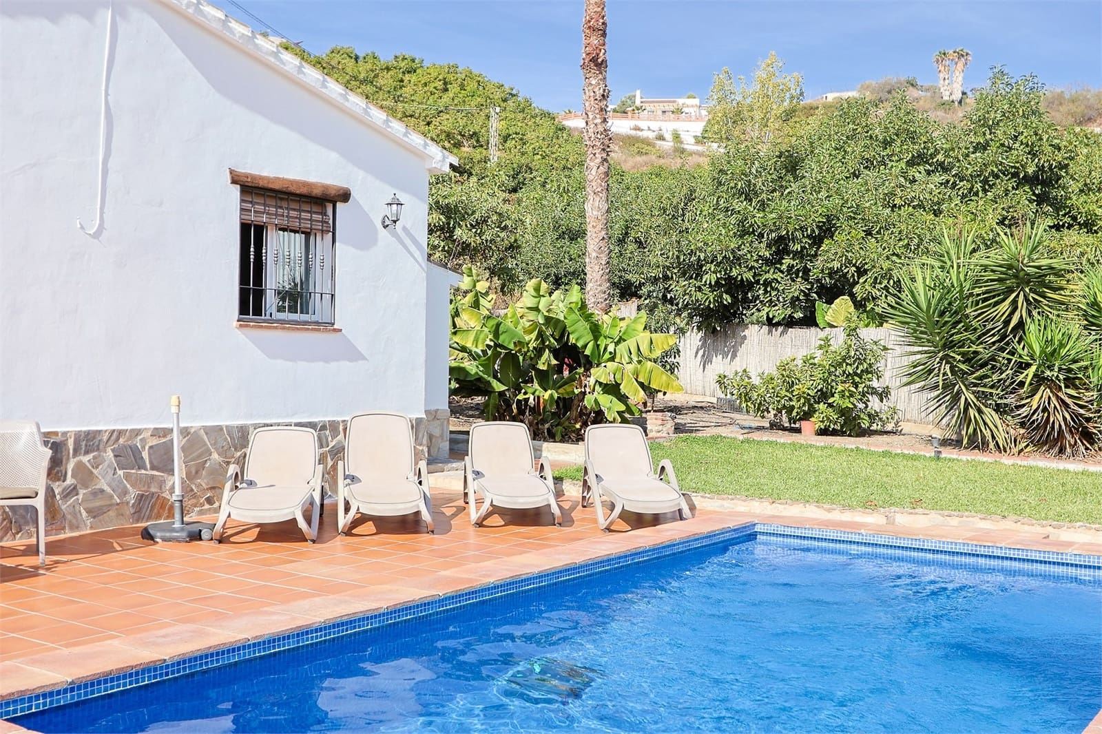 2 makuuhuone Maalaistalo myytävänä paikassa Frigiliana mukana uima-altaan - 365 000 € (Ref: 9386415)