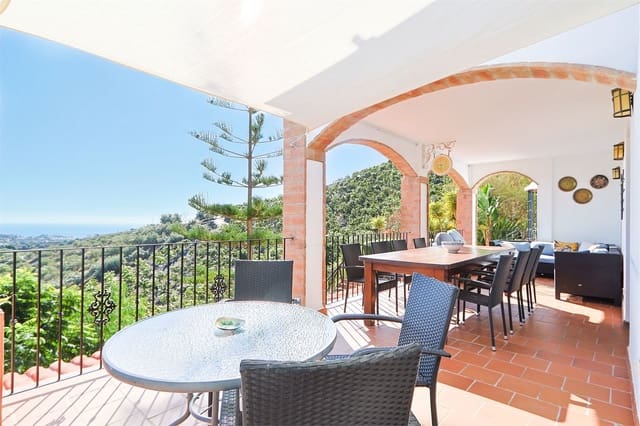 Villa/Maison à vendre à Frigiliana - 1 300 000 € (Ref: 9410177)