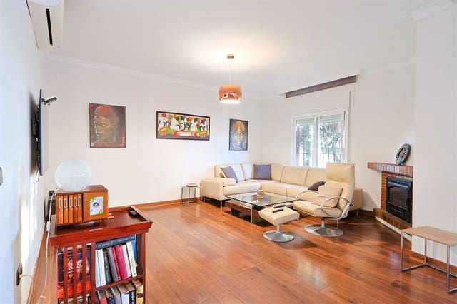 3 soverom Villa til salgs i Torrox med svømmebasseng garasje - € 475 000 (Ref: 9425838)