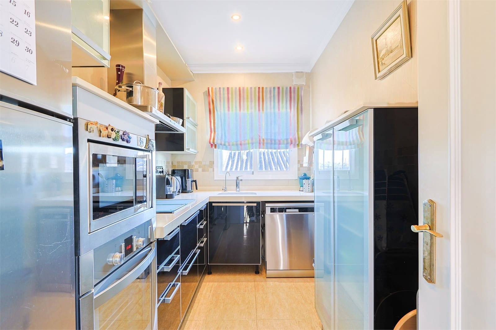 3 makuuhuone Huvila myytävänä paikassa Torrox mukana uima-altaan 
autotalli - 475 000 € (Ref: 9425838)