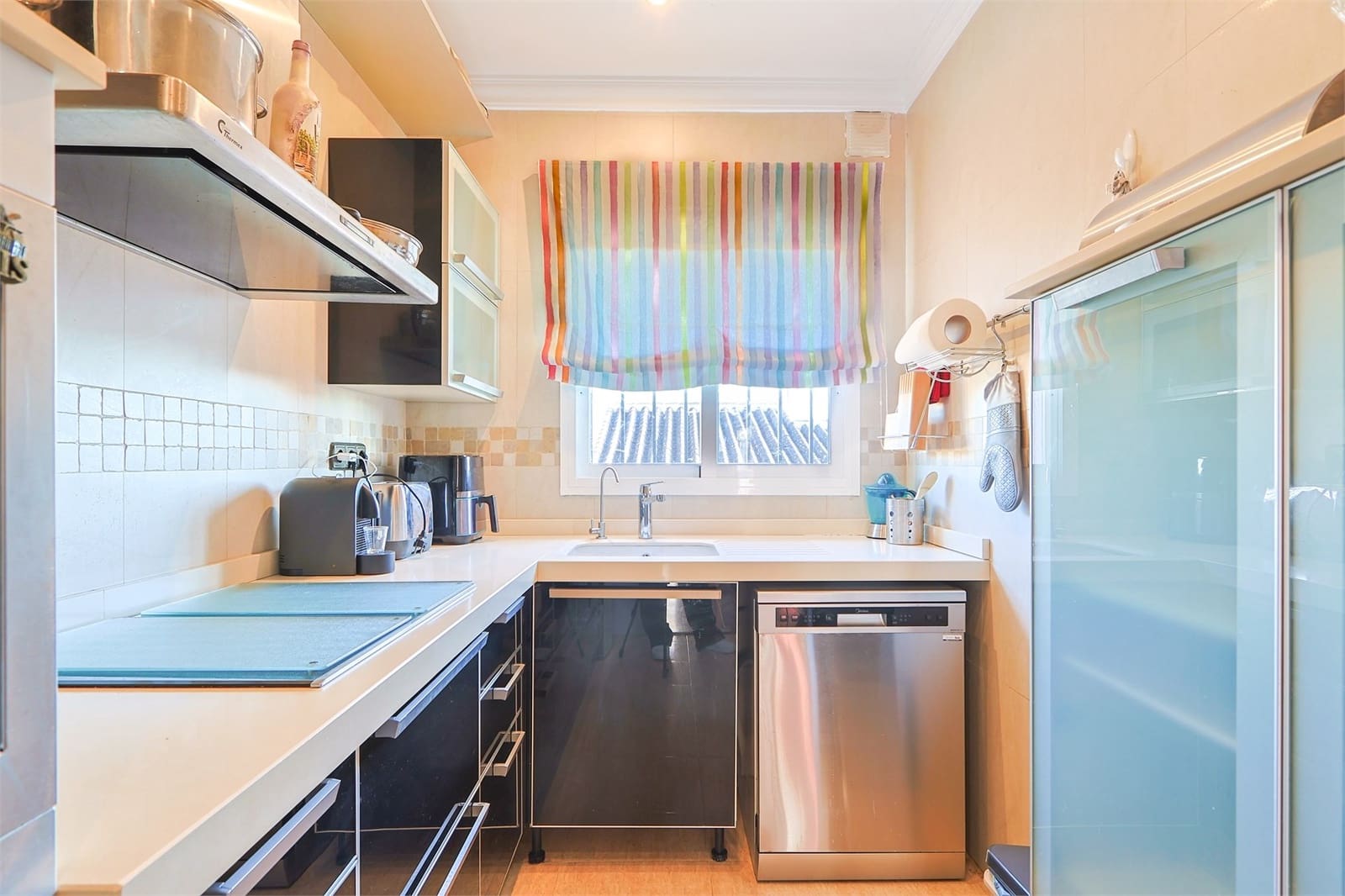 3 makuuhuone Huvila myytävänä paikassa Torrox mukana uima-altaan 
autotalli - 475 000 € (Ref: 9425838)