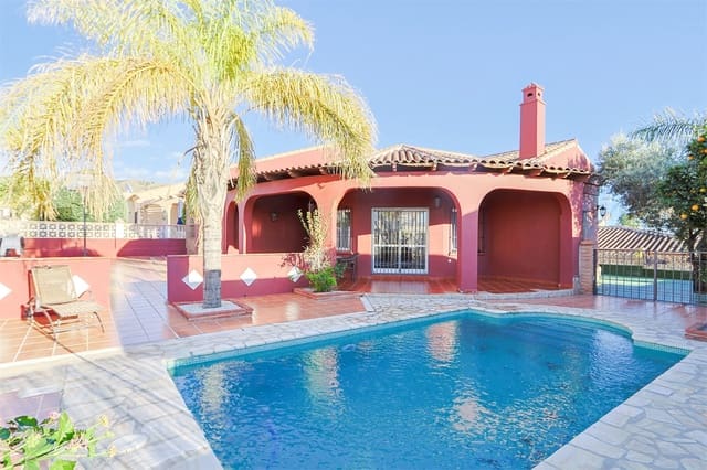 3 soverom Villa til salgs i Torrox med svømmebasseng garasje - € 475 000 (Ref: 9425838)