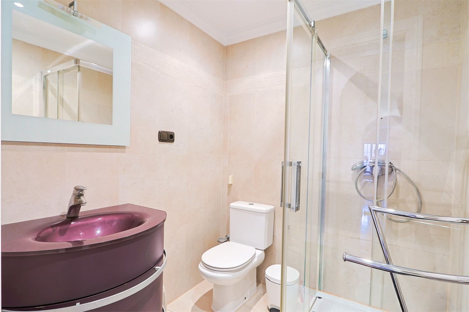 3 makuuhuone Huvila myytävänä paikassa Torrox mukana uima-altaan 
autotalli - 475 000 € (Ref: 9425838)