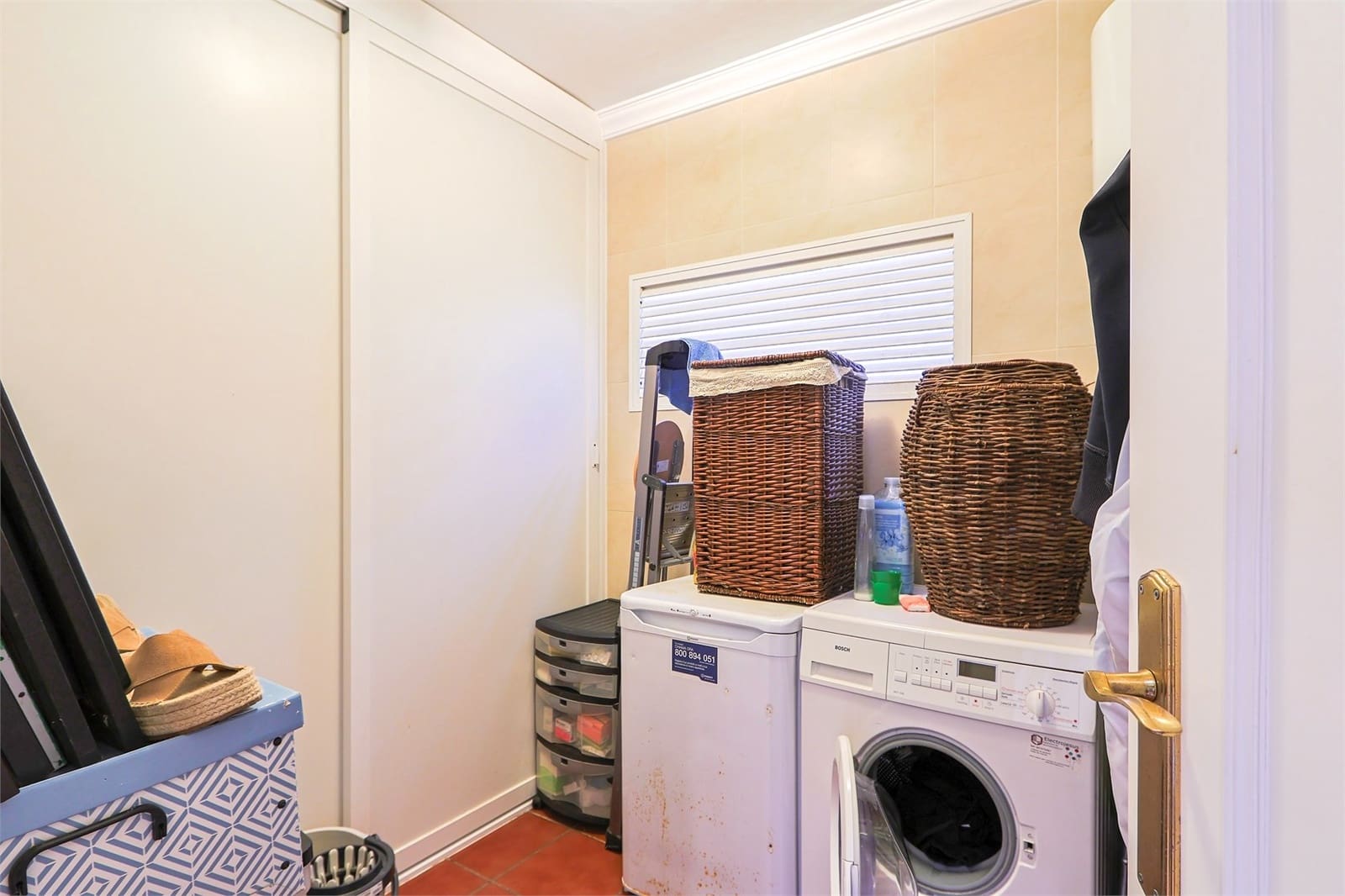 3 makuuhuone Huvila myytävänä paikassa Torrox mukana uima-altaan 
autotalli - 475 000 € (Ref: 9425838)