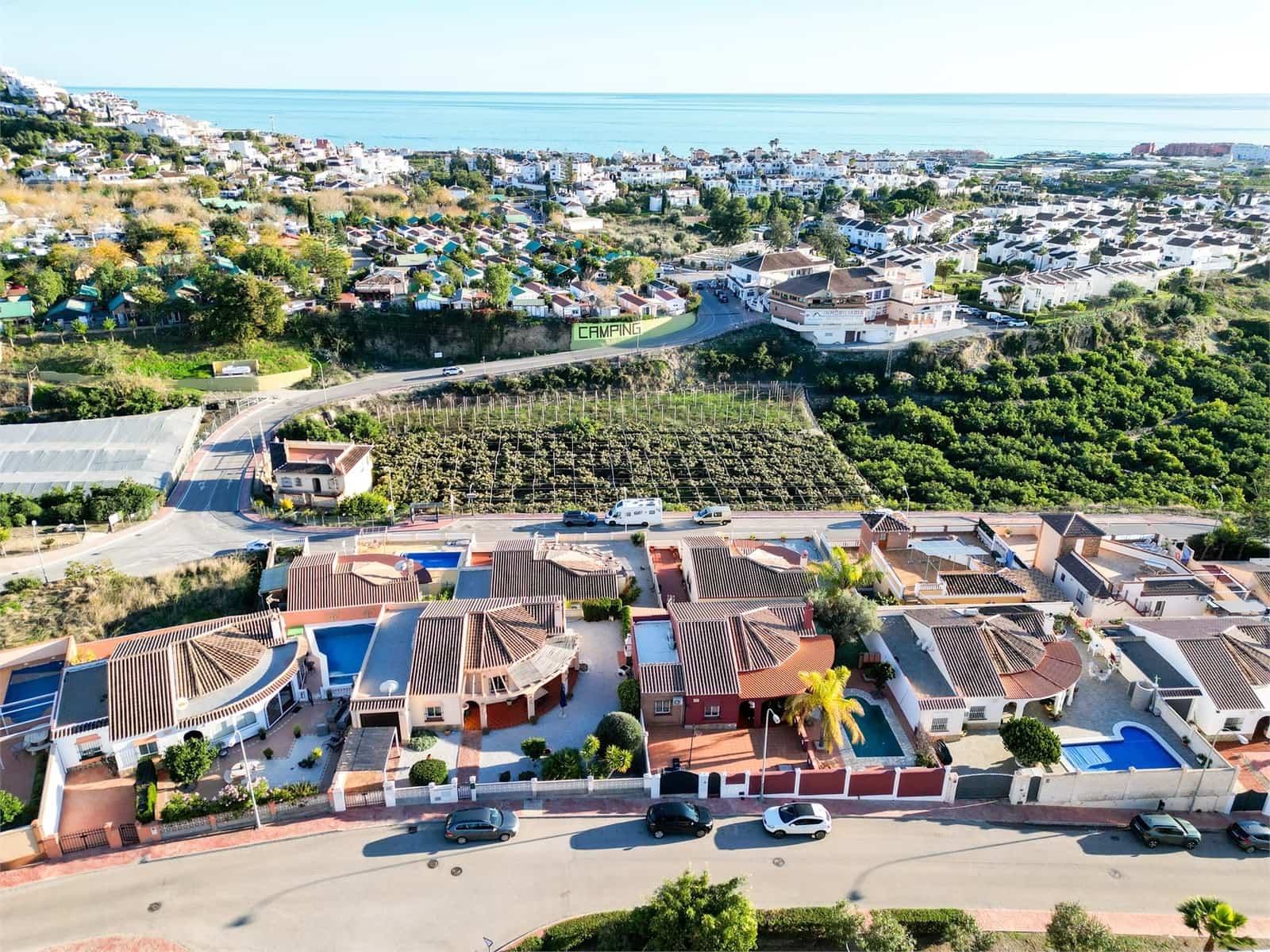 3 makuuhuone Huvila myytävänä paikassa Torrox mukana uima-altaan 
autotalli - 475 000 € (Ref: 9425838)