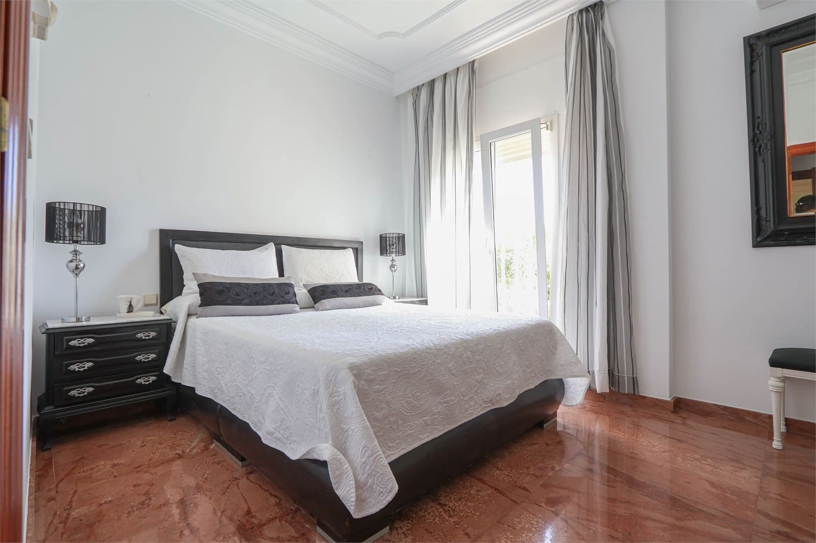 5 soveværelse Villa til salg i Nerja med swimmingpool garage - € 2.700.000 (Ref: 9432474)